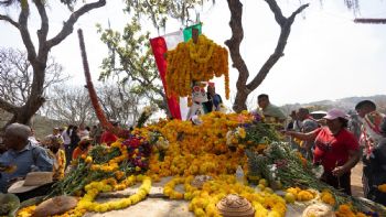 En lo recóndito de la montaña de Guerrero Tláloc aún escucha plegarias (Video)