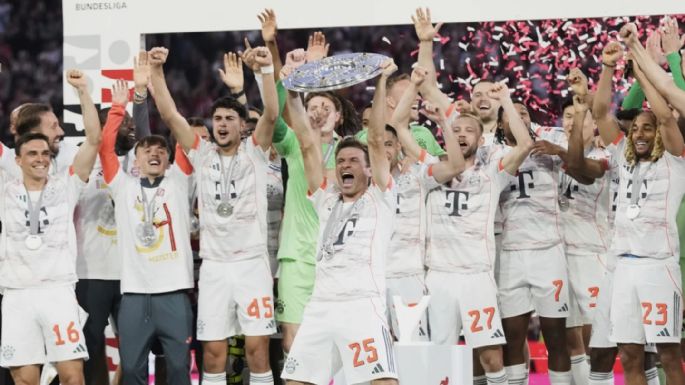 El Bayern de Múnich celebra el título de la Bundesliga y se despide de Thomas Müller