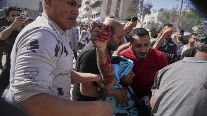 Ataque israelí mata 23 personas en Gaza mientras crece la indignación por el bloqueo de la ayuda