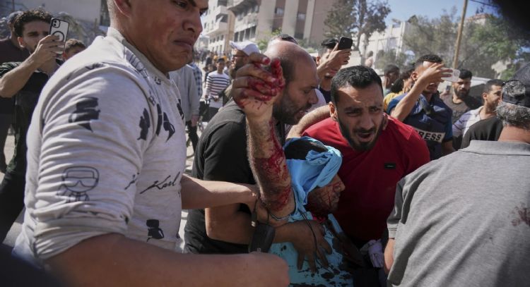 Ataque israelí mata 23 personas en Gaza mientras crece la indignación por el bloqueo de la ayuda