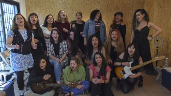 Fiesta, baile y pastel: El Palomar celebra su 5º aniversario