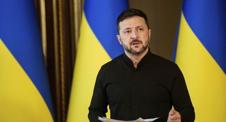 Zelenski denuncia que Rusia responde a su propuesta de alto al fuego con un nuevo bombardeo