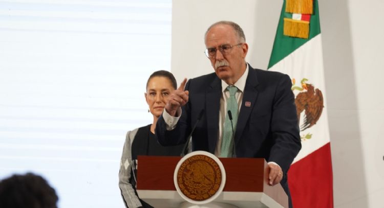 México culpa a EU por avance del gusano barrenador; pide abrir fábrica de moscas para frenar plaga