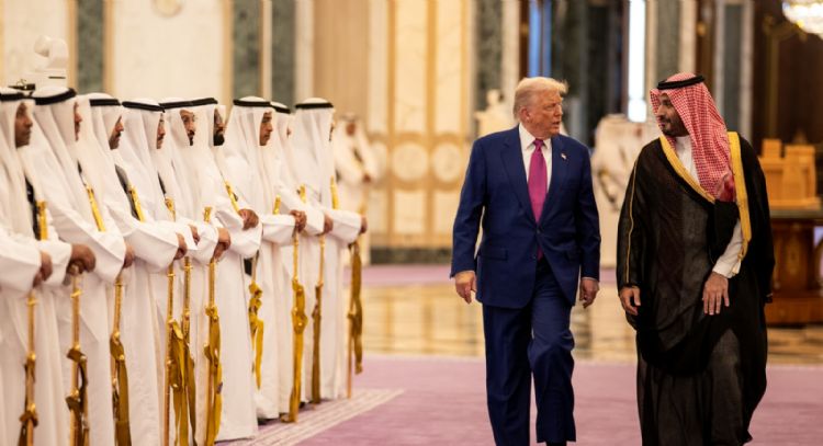 Trump afirma que EU "debe tomar Gaza" y convertir el enclave palestino en una "zona de libertad"