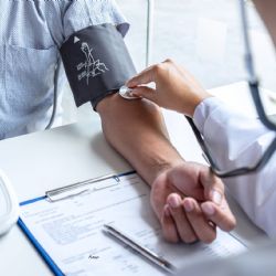 En México, un tercio de los menores de 40 años tiene hipertensión arterial y no lo sabe