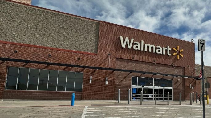 Trump advierte a Walmart no aumentar precios por aranceles, pero sí asumir costos de esos impuestos
