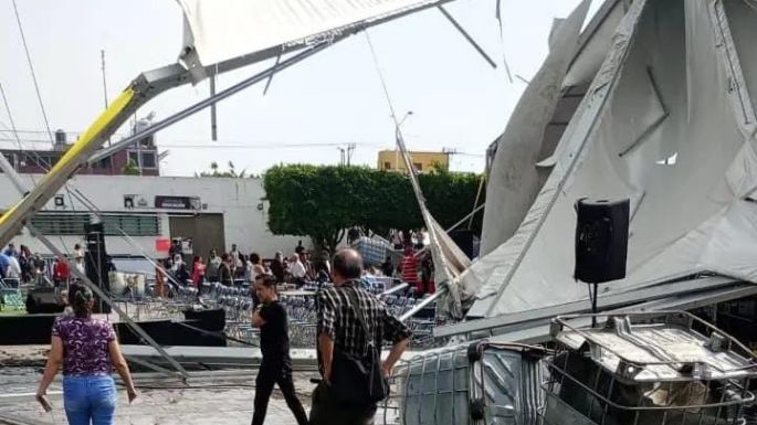 Colapsa estructura en Feria del Libro de Nezahualcóyotl; hay cinco lesionados (Videos)