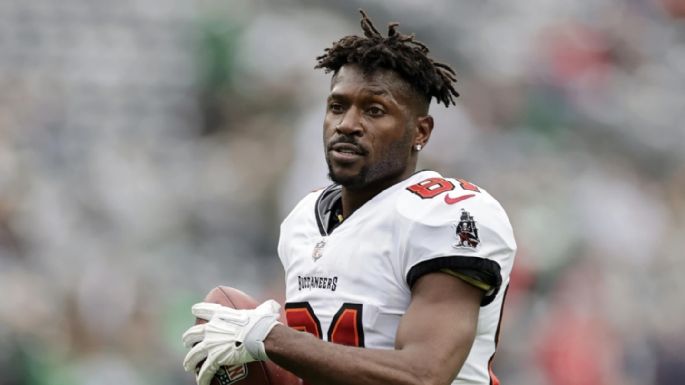Antonio Brown detenido tras disparos fuera del evento de boxeo en Miami (Videos)