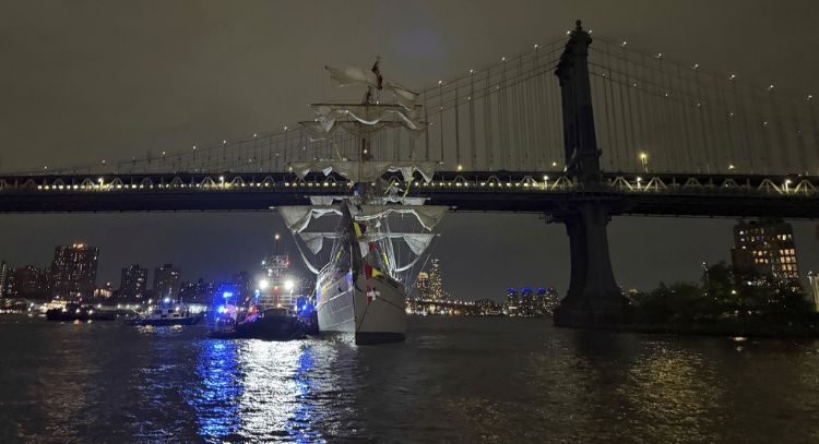 Aguas turbulentas pudieron haber contribuido al choque del Buque Cuauhtémoc contra puente de NY