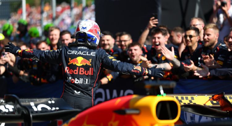 El piloto de Red Bull, Max Verstappen, gana el Gran Premio de Emilia-Romaña de F1