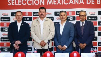 Presentan a Benjamín Gil como manager que dirigirá a la selección en el Clásico Mundial de Beisbol