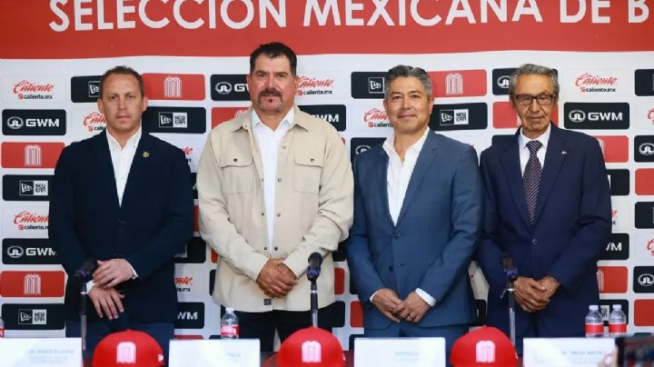 Presentan a Benjamín Gil como manager que dirigirá a la selección en el Clásico Mundial de Beisbol