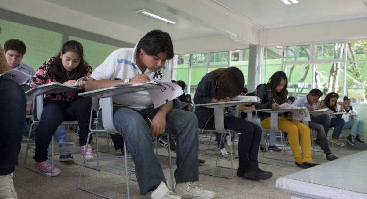 Inicia el proceso para presentar el examen de admisión al bachillerato de la UNAM o IPN