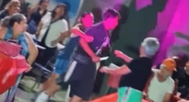 Amenazan con cuchillo a payaso durante show en Nuevo León (Video)