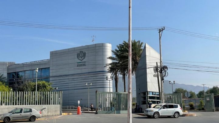 Facturas falsas, estantes vacíos: empresa fantasma causó desabasto en hospitales de Coahuila