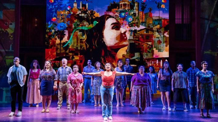 Obra chicana en Broadway, con la actriz Aline Mayagoitia, le habla a Trump sobre migración (Video)