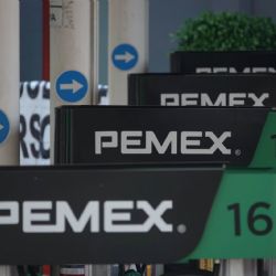Nuevo apoyo a Pemex no mejora la calificación de México y se suma a una deuda ya elevada: Fitch