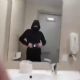 Joven encapuchado apuñaló a tres estudiantes y grabó en video su agresión