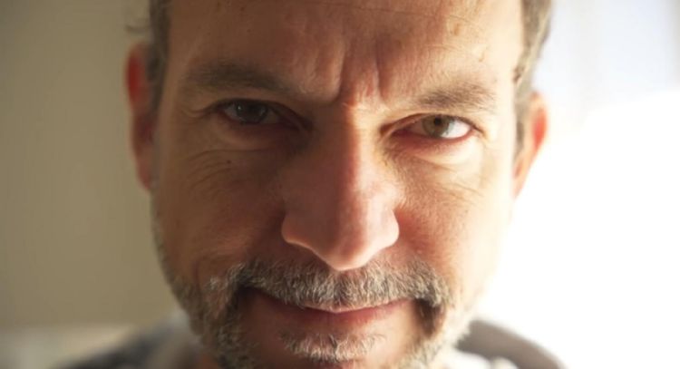Reconstruirse desde el precipicio. La batalla de Jorge Toledo contra la ELA