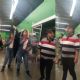 Presuntos farderos hieren a policía en Bodega Aurrerá; otros casos similares se viralizan