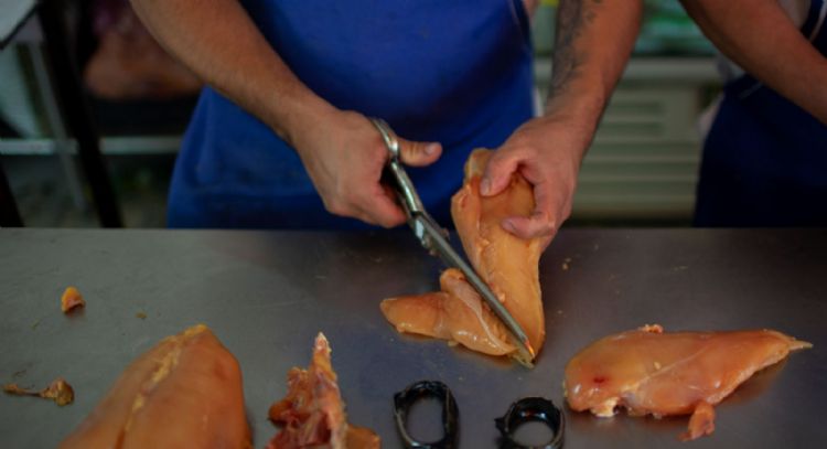 Pollo y carne de res empujan la inflación en mayo