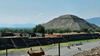 Reabren acceso a la Pirámide de la Luna en Teotihuacán