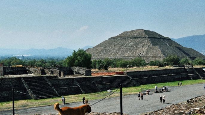 Reabren acceso a la Pirámide de la Luna en Teotihuacán