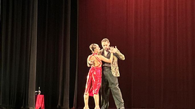 "El tango perpetuo de Diablo" en el Cenart; últimas fechas