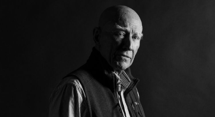 Rinden homenaje en Francia al fallecido fotógrafo brasileño Sebastião Salgado