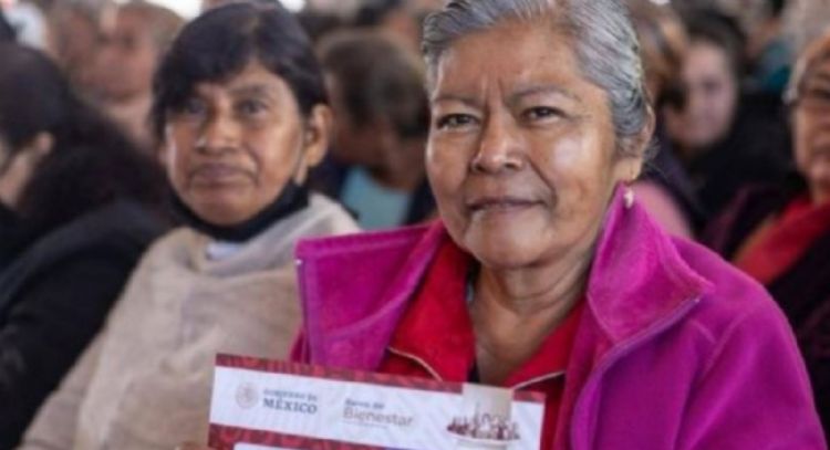 Banco del Bienestar lanza aviso a adultos mayores sobre uso de su tarjeta