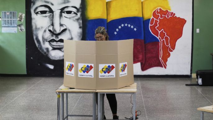 Abstención histórica, represión y carro completo del chavismo marcan elecciones en Venezuela