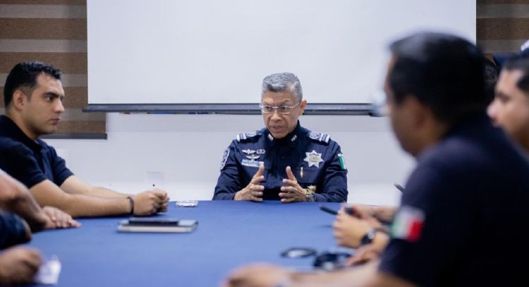 EjÃ©rcito y Marina asumen tareas de seguridad pÃºblica en Colima ante paro policiaco