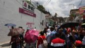 Foto ilustrativa de la nota titulada: Maestros protestan en instalaciones del INE en Guerrero; exigen cancelar la Reforma del ISSSTE