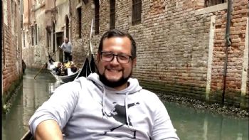 “De mega fan a chairo”: Paco Ayala, bajista de Molotov, responde José Ramón López Beltrán