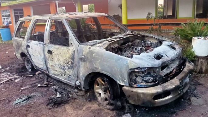 Incendian camioneta de candidato de Morena a la alcaldía de Jilotepec frente a su casa de campaña