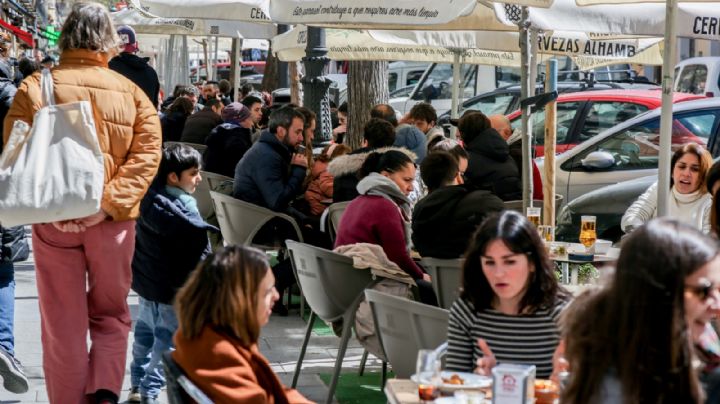 Menores tienden a imitar el patrón de consumo de alcohol de sus progenitores: esto dice un experto