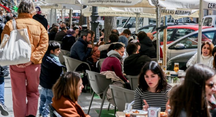 Menores tienden a imitar el patrón de consumo de alcohol de sus progenitores: esto dice un experto