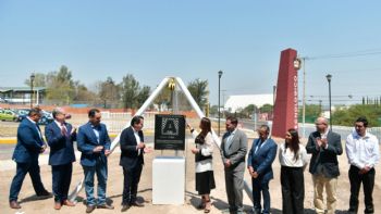 Gobernadora de Aguascalientes dio inicio a la construcción del laboratorio semiconductores