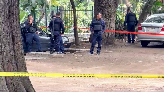 Ejecutan a un hombre al lado de un kínder en Cuernavaca