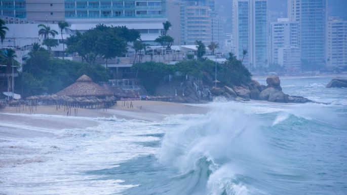 Ciclón tropical Alvin amenaza en el Pacífico; lluvias fuertes el miércoles en 19 estados