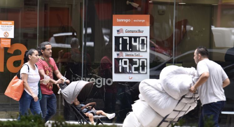 Menor tensión comercial beneficia al peso
