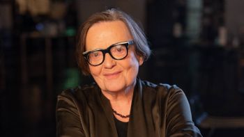Cineasta polaca Agnieszka Holland recibe la medalla Cineteca Nacional