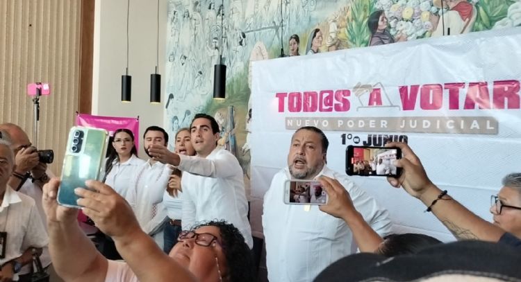 Colectivos increpan a legisladores quintanarroenses y llaman a anular el voto por irregularidades