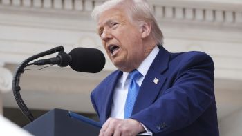 ¿Qué pasará con los aranceles de Trump ahora que un tribunal los anuló?
