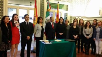 Fidel Herrera dejó Barcelona como llegó: en el escándalo