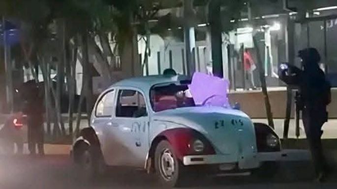 Encuentran cinco cuerpos desmembrados dentro de taxi en Acapulco