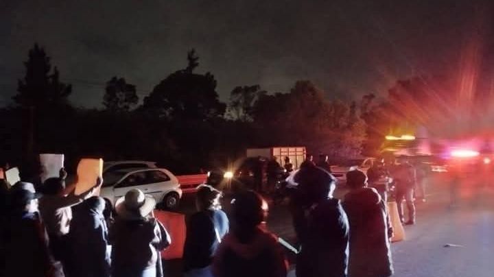 Tras bloqueo de 12 horas, reabren autopista Puebla-Ciudad de México
