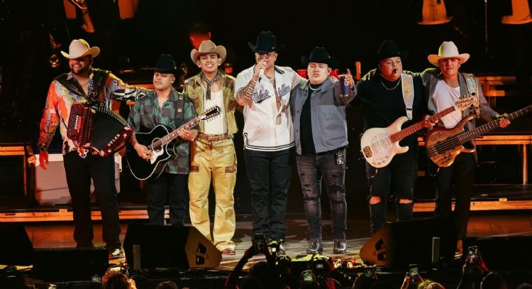 Grupo Firme cancela presentaciÃ³n en California por problemas con sus visas