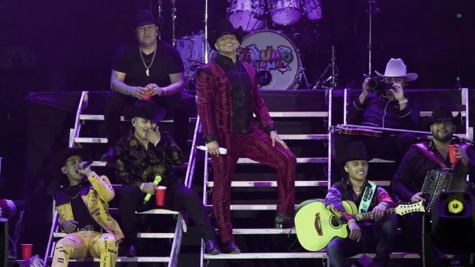 Grupo Firme cancela un concierto en EU, alega que administración Trump les suspendió las visas
