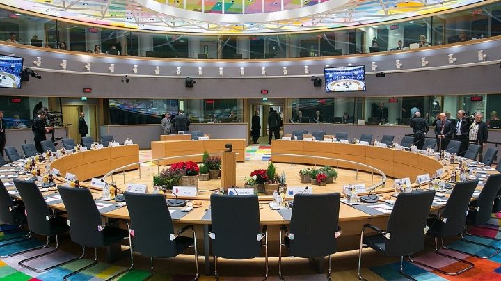Extrema derecha española pide a la UE considerar terroristas a cárteles mexicanos